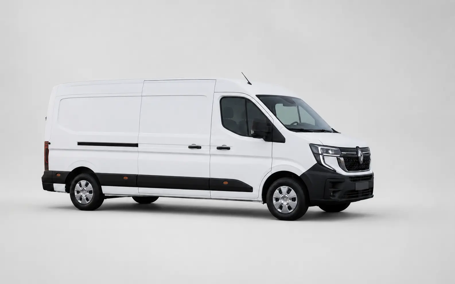 Biały Renault Master — bus dostawczy Mister Rent